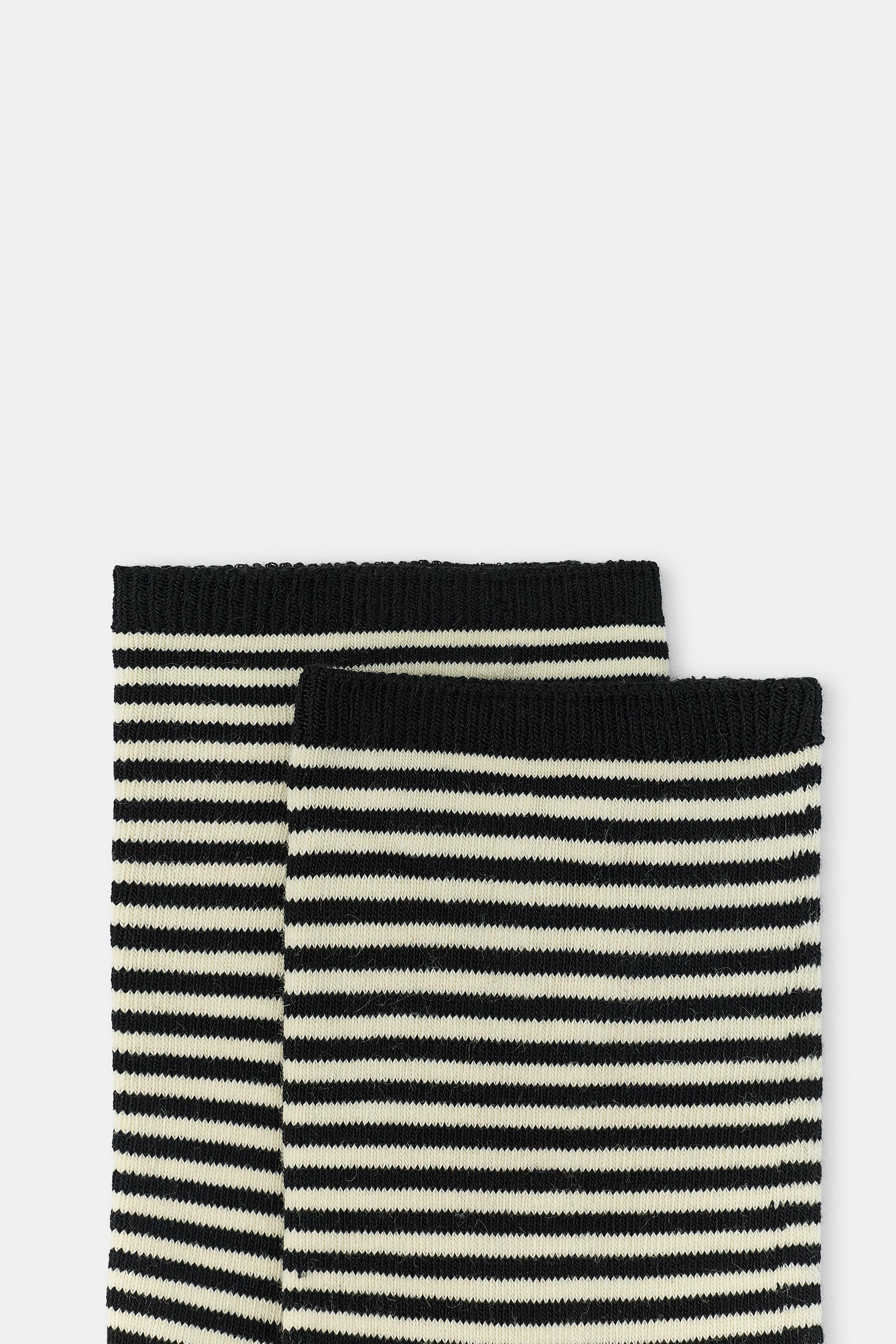 STRIPED JACQUARD SOCKS